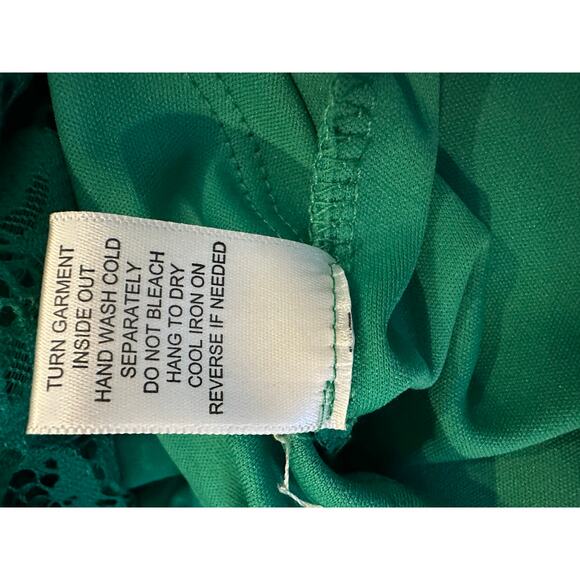 EUC Emerald Green Lace Midi Dress Size M WeddingGuest BarbieCore GardenParty - Picture 10 of 10